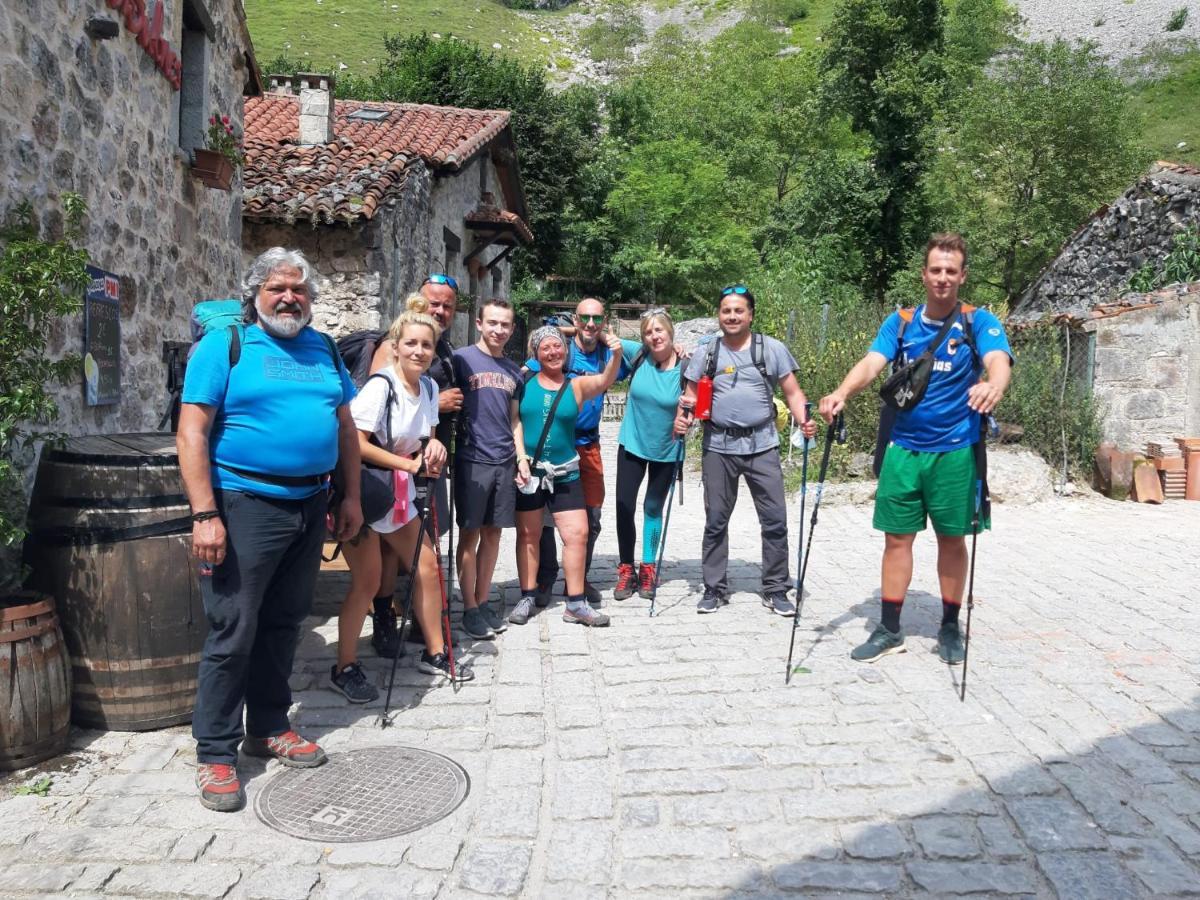 Albergue Villa De Bulnes Εξωτερικό φωτογραφία