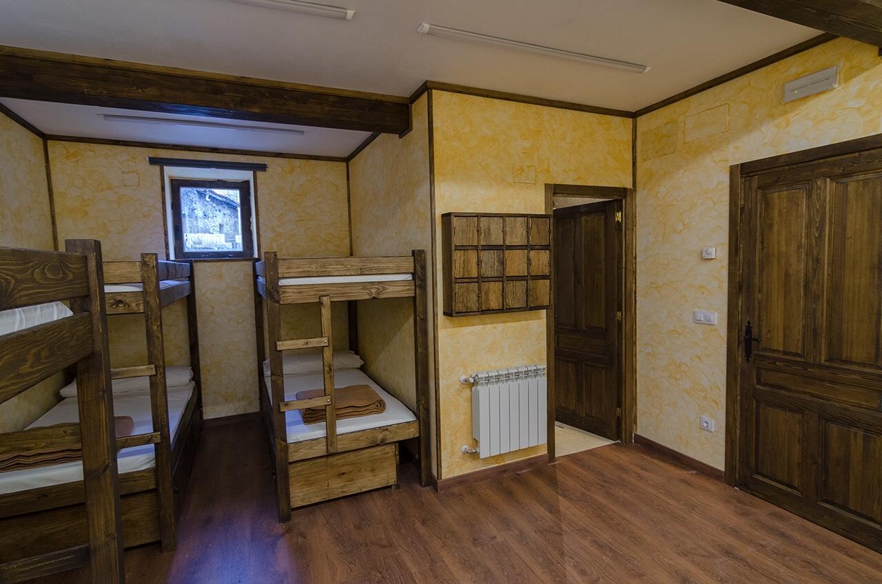 Albergue Villa De Bulnes Εξωτερικό φωτογραφία