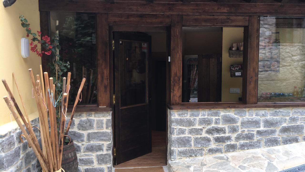 Albergue Villa De Bulnes Εξωτερικό φωτογραφία