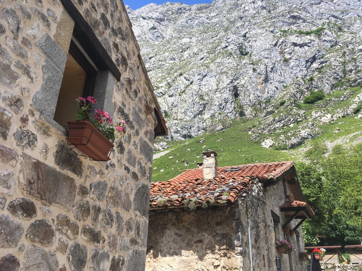 Albergue Villa De Bulnes Εξωτερικό φωτογραφία